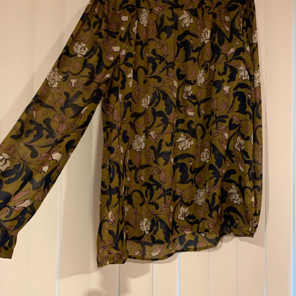 FOUR Loft shirts size large
